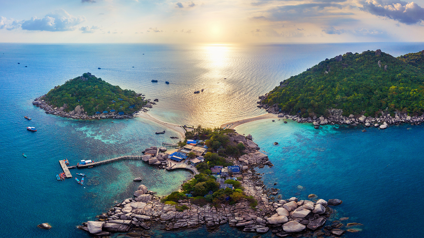 Here Is Koh Tao & Koh Nang Yuan.
